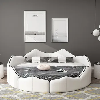 kétszemélyes ágy Modern, egyszerű, világos luxus hálószoba bőr nagy kerek ágy nászéjszaka Hotel Vendéglátó pár kör ágy